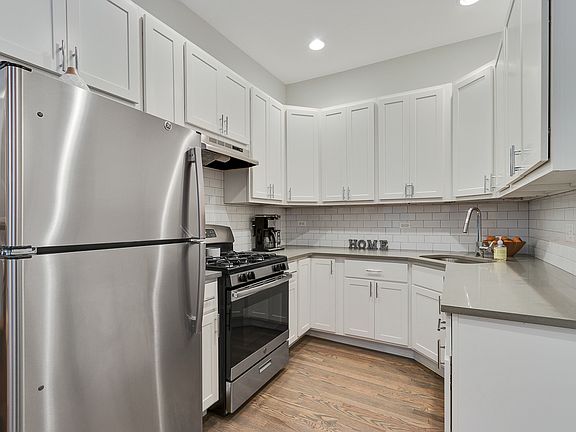 5th image of 2354 N Elston Ct #1R