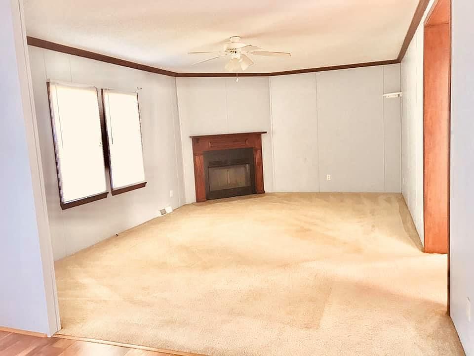 1st image of 105 Saulsberry Pl