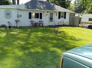 2074 Kenneth St, Burton, MI 48529