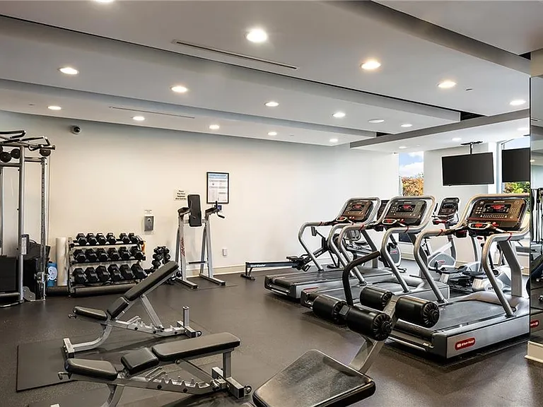 2795 Peachtree Rd NE #1701 — Photo 35