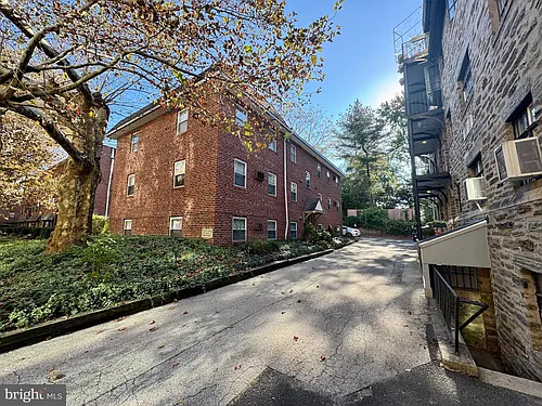 200 W Evergreen Ave #1B Photo 1