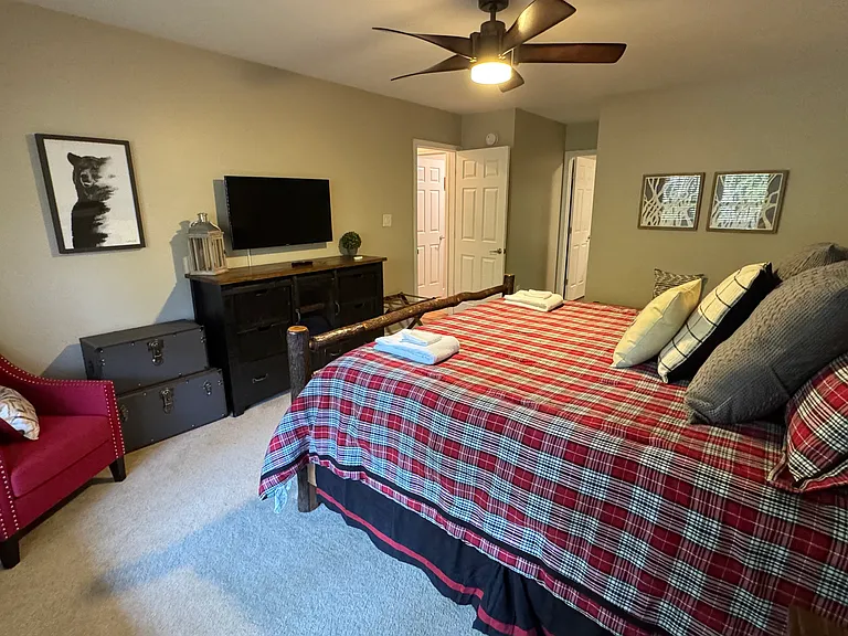 1351 N Pine Run Rd — Photo 15