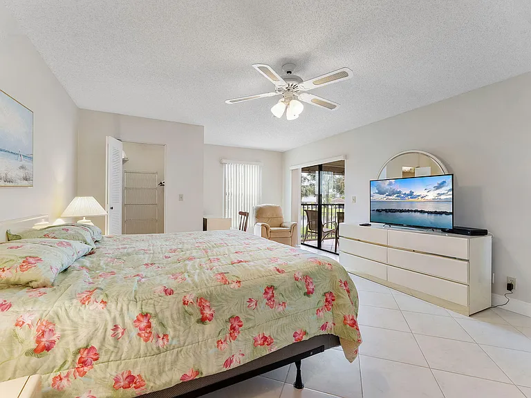7260 Kinghurst Dr #205 — Photo 16
