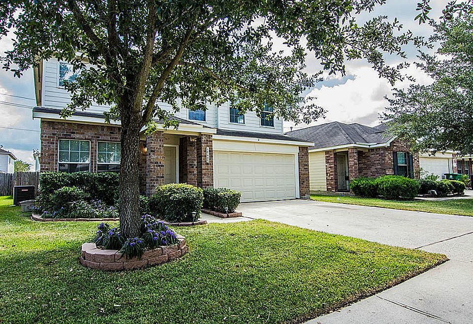 1st image of 10407 Hurst Hill Ln