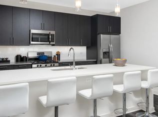 807 W Agatite Ave #1311, Chicago, IL 60640