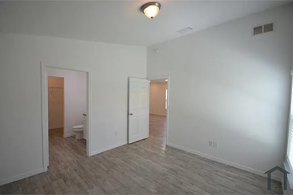 2225 Carver Ave — Photo 19