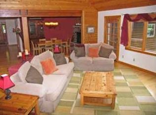 1687 Friess Lake Rd, Hubertus, WI 53033