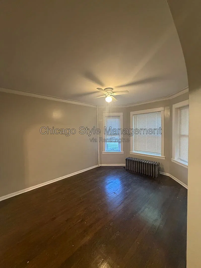 3 bed, 1.0 bath, $1,550 — Photo 2