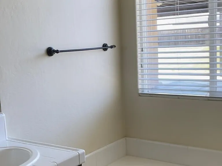 10511 Pinebrook Falls Dr — Photo 23