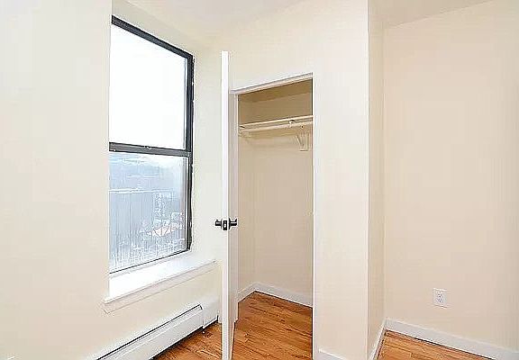 4th image of 1063 Pacific St APT 1B