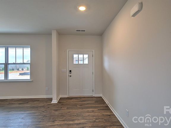 3rd image of 53 Ridgehaven Dr