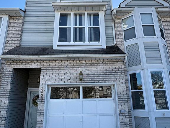 2nd image of 227 Rosedale Ave