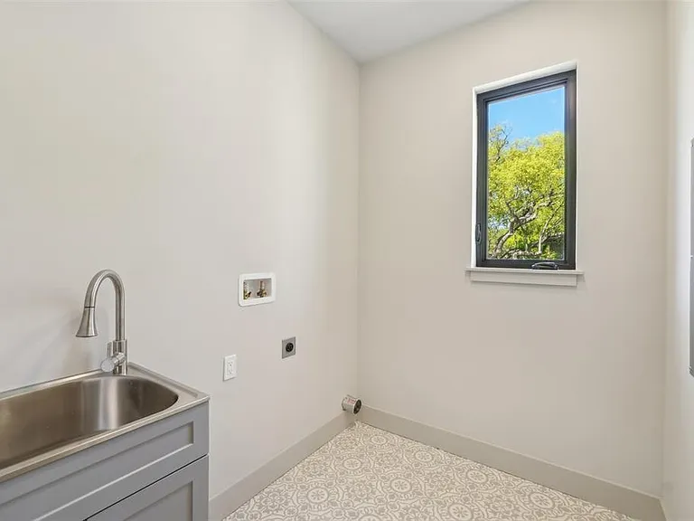 1412 S Moody Ave #A — Photo 18