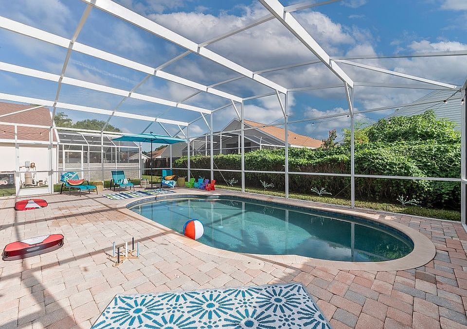 1st image of 2718 Chatham Cir
