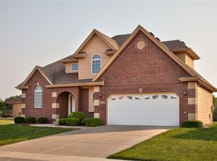 4616 76th St, Urbandale, IA 50322