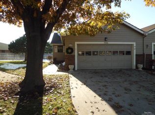 926 Manchester Rd, Salina, KS 67401