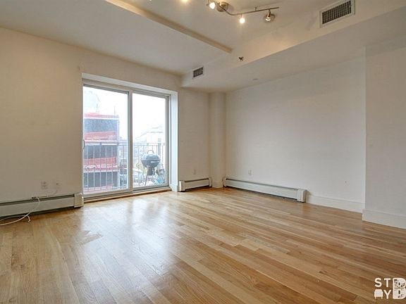 4th image of 279 Lee Ave #3C