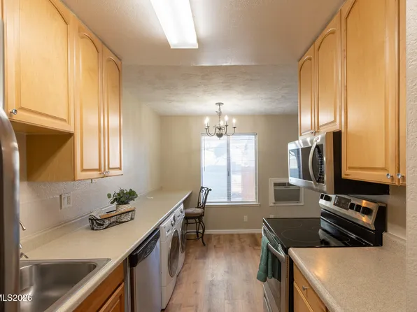 4602 Neil Rd APT 83, Reno, NV 89502