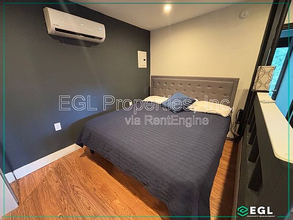 3rd image of 6657 W Lindenhurst Ave #6657