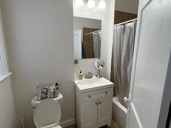 5th image of 38 Hemenway St APT 30
