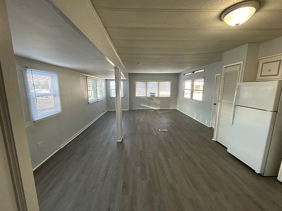 3rd image of 1300 Michigan Avenue Site #10