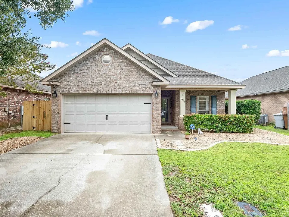 1827 Coast Ct