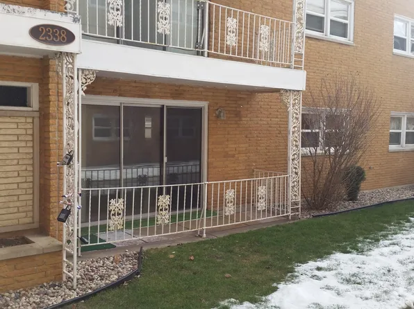 2338 W 111th St #1, Chicago, IL 60643