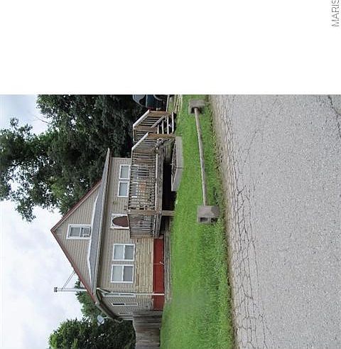 1st image of 812 Benton St