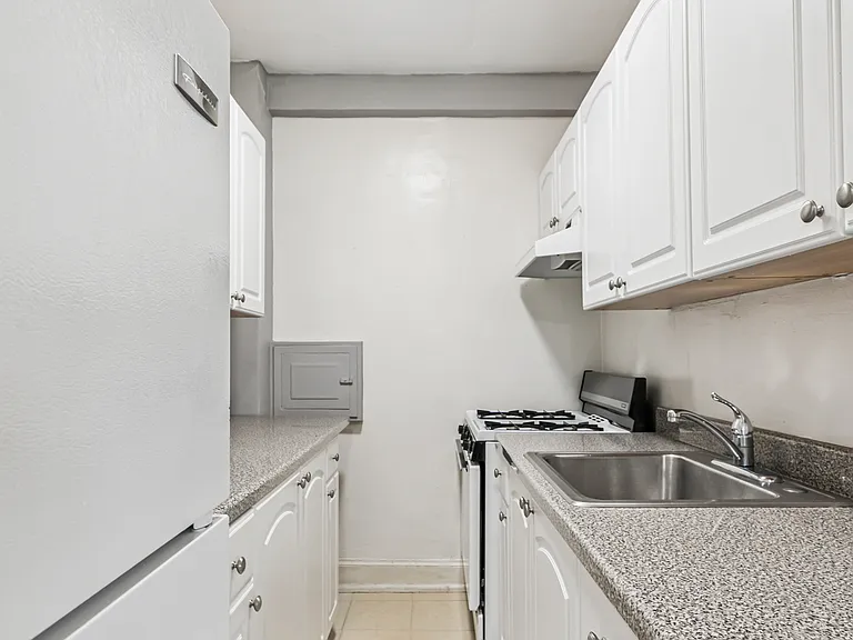 124 Argyle Rd #C6 — Photo 14