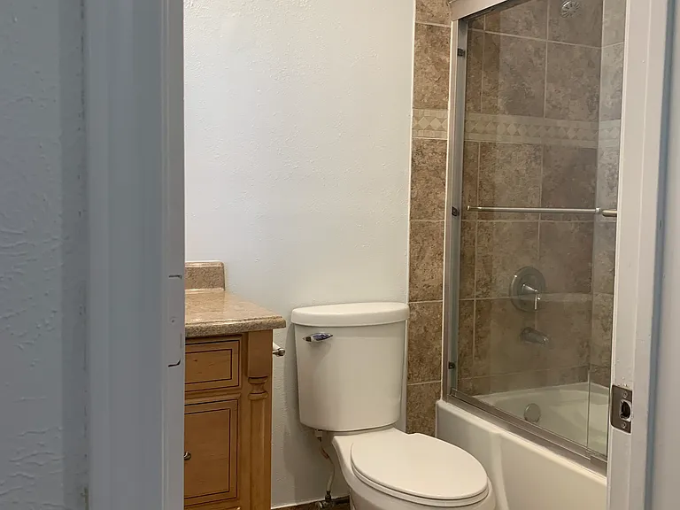 2926 Lake Park Dr — Photo 9