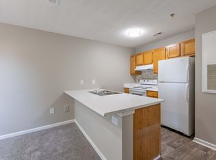 Sharon Pointe Apartment Homes, Charlotte, NC 28215