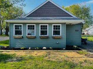 876 Blissful Rd, Vermilion, OH 44089