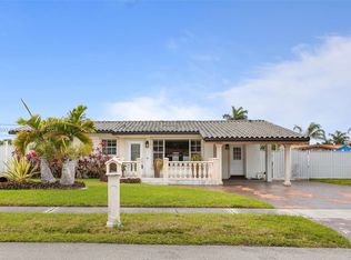 5470 W 9th Ln, Hialeah, FL 33012