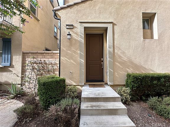 4th image of 2222 Raspberry Ct
