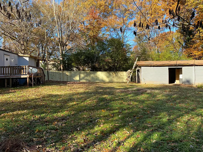 20 Village Pl — Photo 24