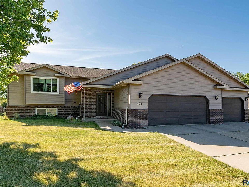 404 S Country Club Ave, Brandon, SD 57005 | Zillow