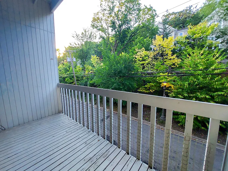 311 Pleasant Ave #404 — Photo 24
