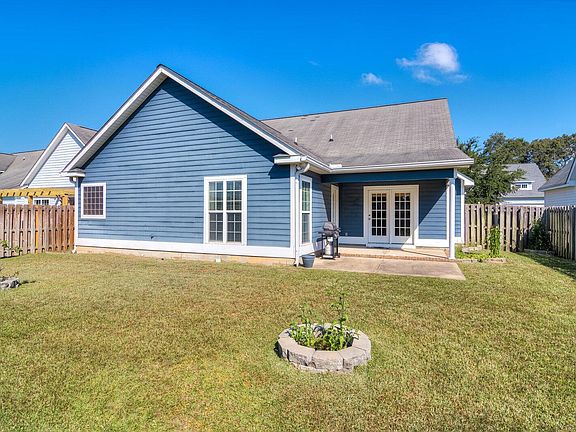 3rd image of 2081 Magnolia Parkway