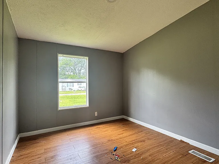 1003 Pleasantdale Cir — Photo 6