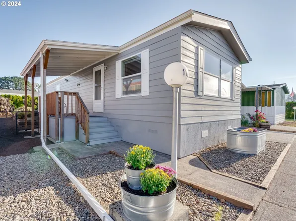 2901 E 2nd St Unit 110, Newberg, OR 97132