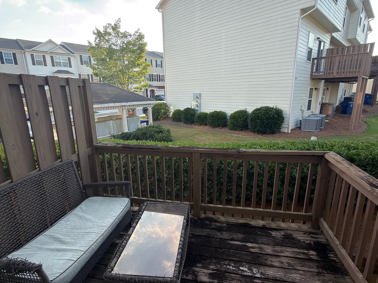 1 bed, 1800 sqft, $1,000 — Photo 3