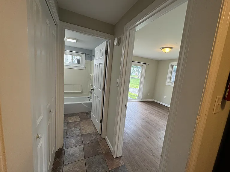 15 Burnham St #3 — Photo 7