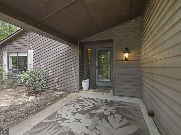 3rd image of 3768 Creekstone Dr