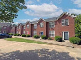 526 S 1st St, Clarksville, TN 37040