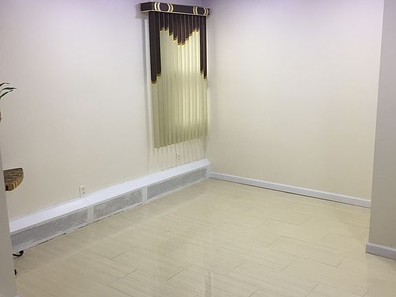 4th image of 8549 259th St