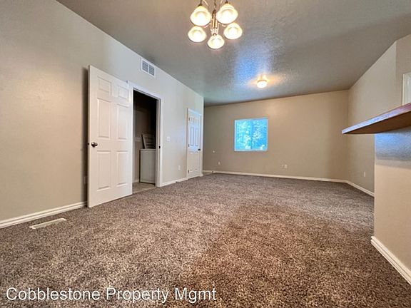 4th image of 2115 Ison Ct #101