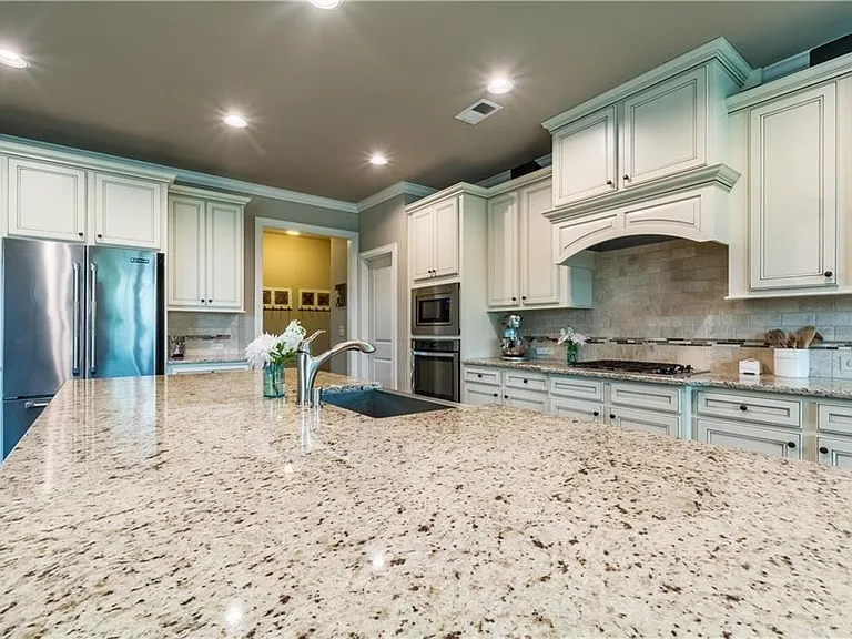 4719 Moon Hollow Ct — Photo 10