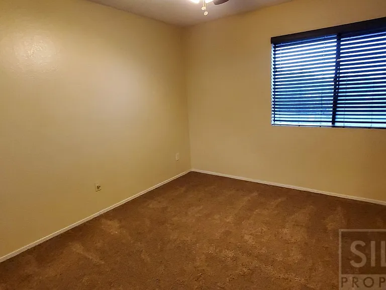 1140 Sumner Pl #B — Photo 18