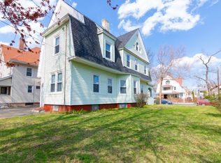 32 Westford Ave, Springfield, MA 01109
