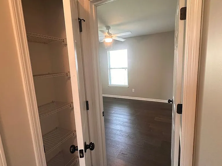 16303 Rockcrest View Ln — Photo 8
